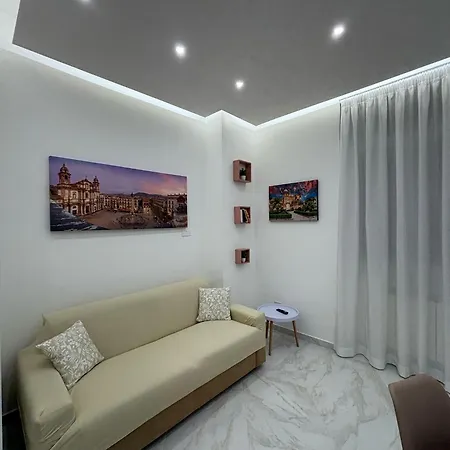 A Casa Di Giro *